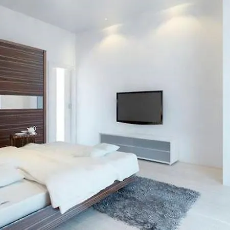 Carrer De Roger By Sts Bed & Breakfast Barcellona